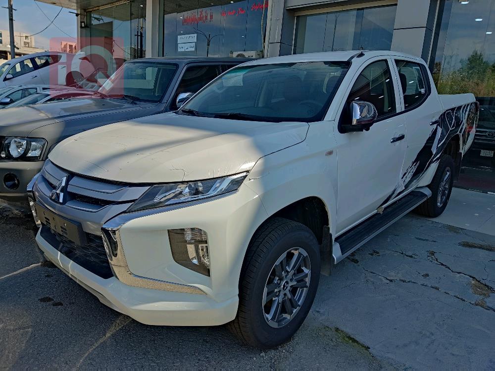 میتسوبیشی L200
